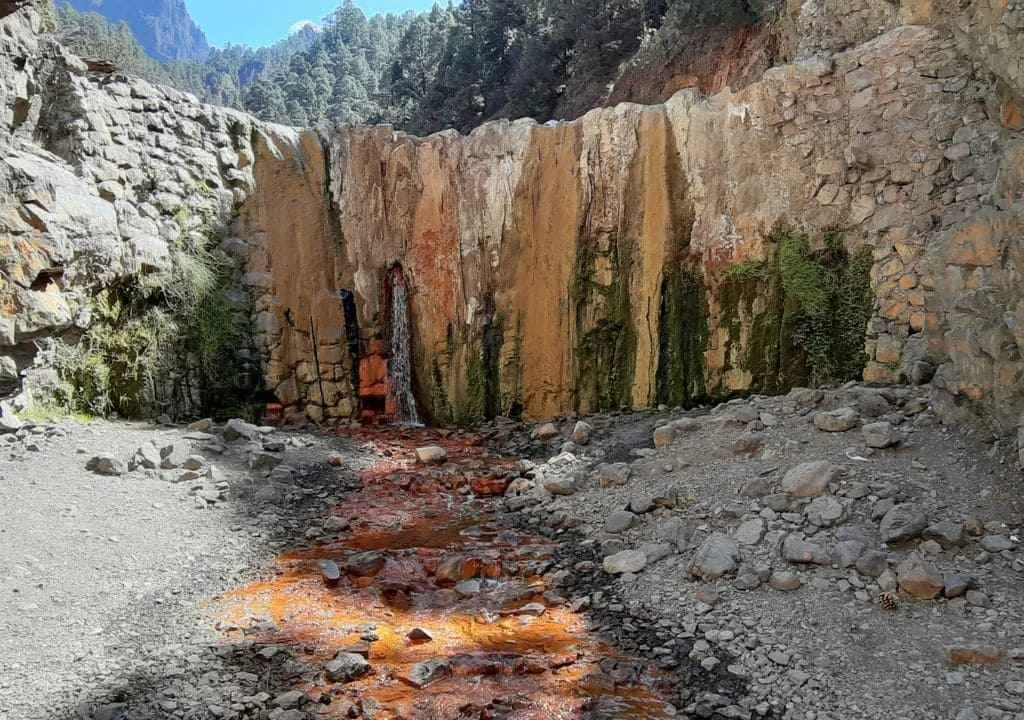 Wunderschöner Wasserfall in La Palma