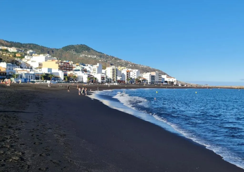 urban beach of santa cruz de la palma