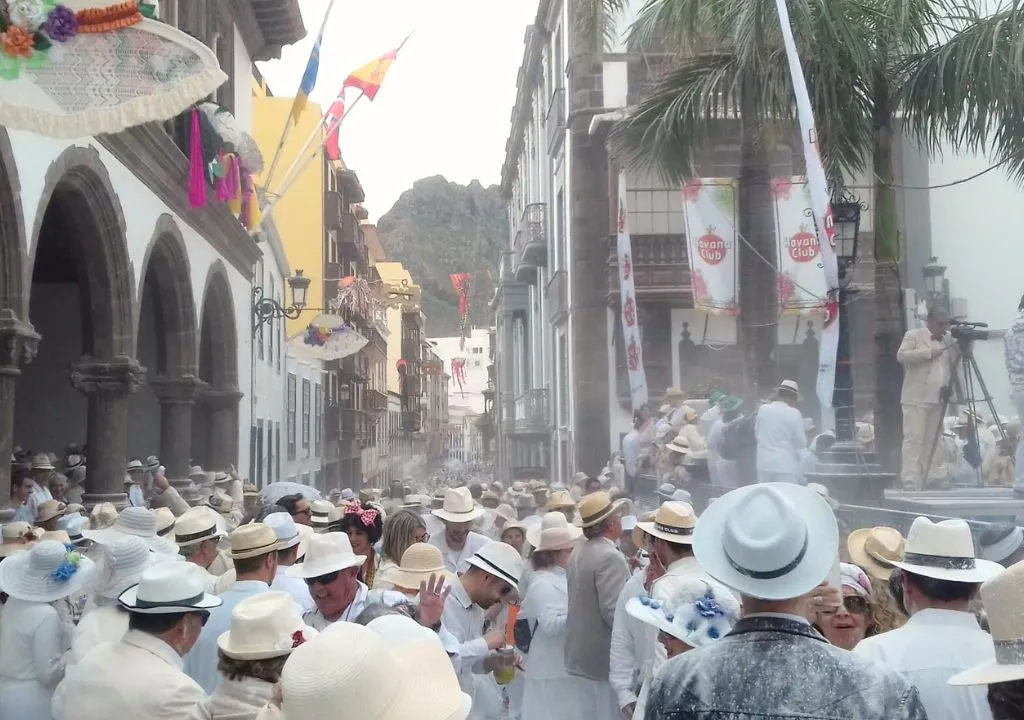 los indianos white carnival of la palma