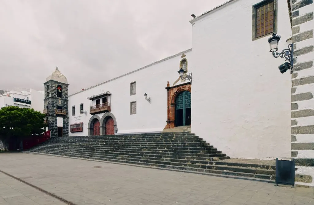 square santo domingo santa cruz de la palma