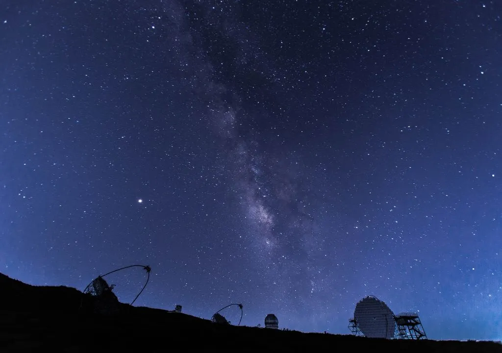 roque observatory by night