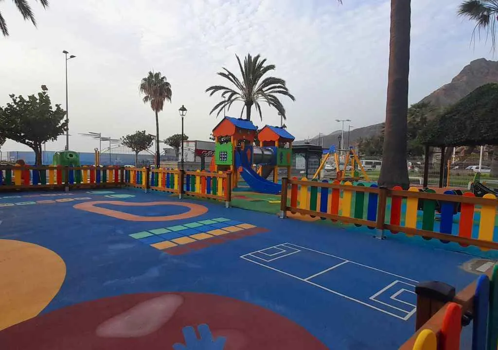 avenida maritima santa cruz parc por enfants