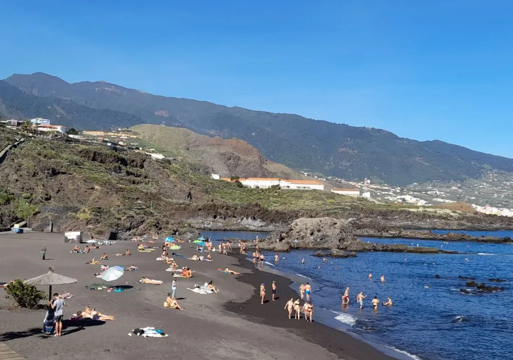 playa de cancajos en temporada alta