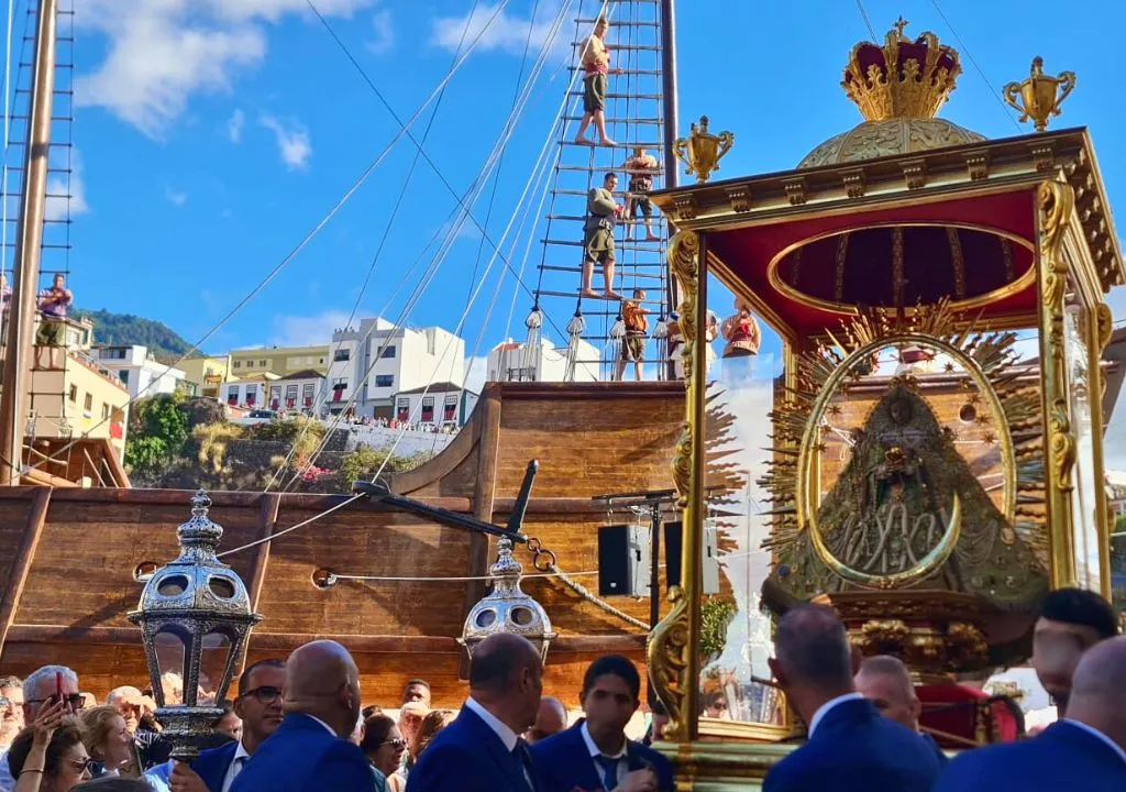 dialogo entre castillo y virgen